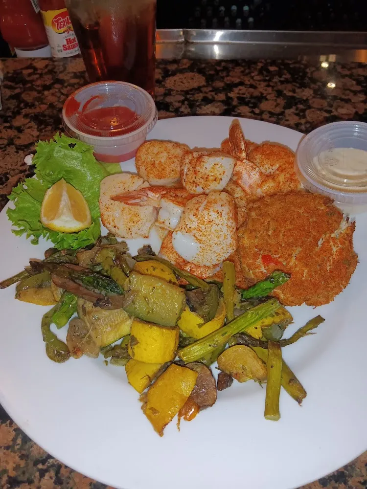Broiled Seafood Platter